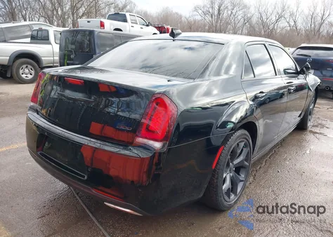 2023 Chrysler 300 Touring L из США, поврежденный, VIN 2C3CCADG0PH556191